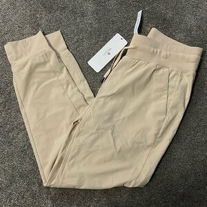 Women’s jogger pants
